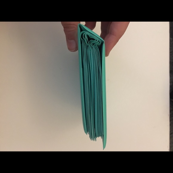 Urban Outfitters mini Polaroid photo book - Picture 2 of 3